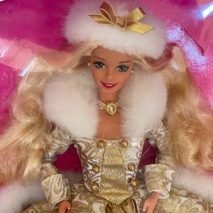 ⭐️Collector’s Edition 1995 Winter Fantasy Barbie - Blonde⭐️